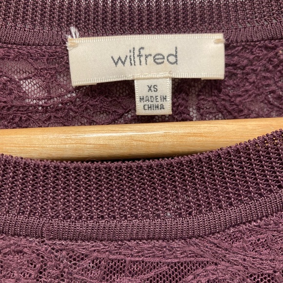 Aritzia Wilfred Merlot Cropped Long Sleeve Paisley Lace Top - Picture 3 of 5